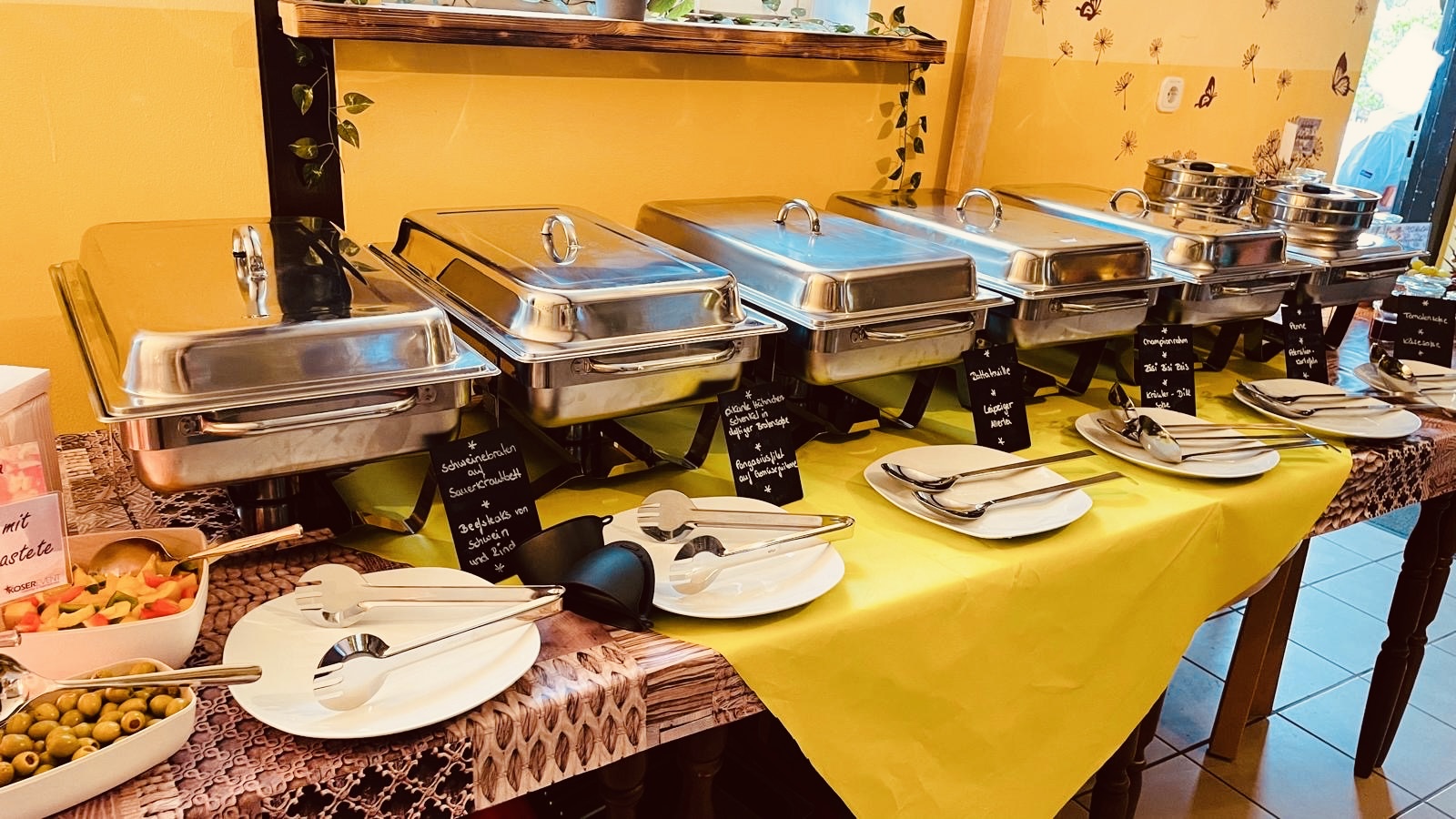 Warmbuffet mit Chafing Dishes – Koserevent